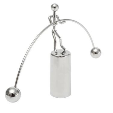 Imagem de Enfeite Homem Equilibrista Para Escritório, Sala, Mesa Prata