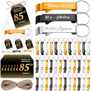 Imagem de SiliFine 50 conjuntos de lembrancinhas de festa de aniversário de 85 anos para convidados, incluindo abridor de cerveja de aniversário, chaveiro Cheers to 85 abridor de garrafas, chaveiro com cartões
