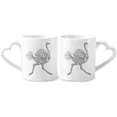 Imagem de Conjunto de canecas de porcelana para casais, correndo com pintura de pássaro e coração
