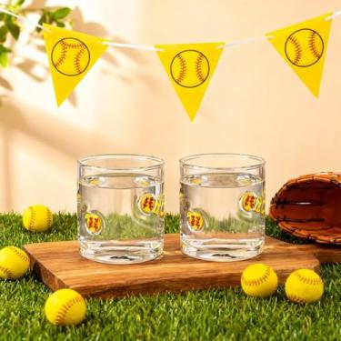 Imagem de SiliFine Pacote com 4 copos de vidro com ícones de softball, copos de suco de 396 g, duplos, antiquados, soprados à mão, sem haste, copo reutilizável para aniversário, presente de festa esportiva
