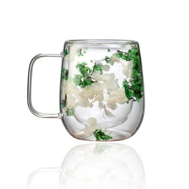 Imagem de Taolivingmart Caneca de café com isolamento de parede dupla de flores secas, xícara de chá de vidro borossilicato com flor real embutida, alça resistente ao calor para presentes de aniversário de