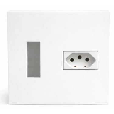 Imagem de Caixa Sobrepor p/ Disjuntor 4x4 c/ Tomada 20A/250V Branco - MarGirius