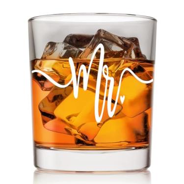 Imagem de Voatok Copos de uísque Mr Gifts 283 g, presentes de festa de despedida de solteiro de noivado para ele noivo, copos de pedras antiquados para homens bebendo bourbon escocês coquetel licor vodka