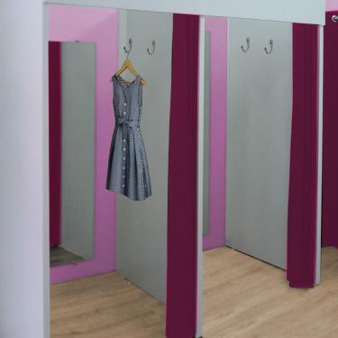 Imagem de Kit com 1 Provador Duplo 1 Balcão Arara 5 Araras de Parede