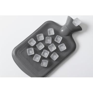 Imagem de Bolsa Térmica de Compressa Água Quente e Fria de Borracha Material Resistente 2 Litros Ideal para Uso Doméstico e Viagens Aliviando Dores, Lesões, Colicas