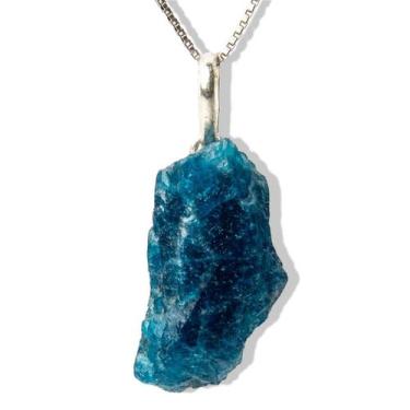 Imagem de Colar Pedrinha Apatita Azul Bruto Natural Pino Prata 950 - CristaisdeC