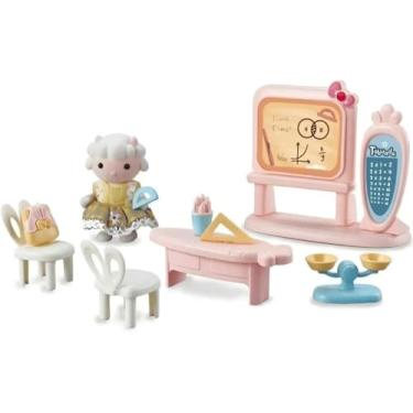 Imagem de Casinha Feliz Sala de Estudos, Conjunto Miniatura Educativo com Quadro Rosa, Cadeiras Brancas, Acessórios, para Crianças 4+ Anos