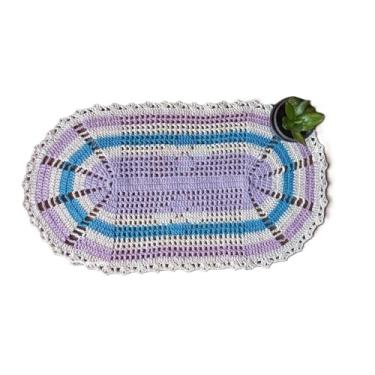 Imagem de Tapete de Crochê Artesanal, Passadeira Azul e Roxo com Branco, Decorativo para Casa, 80x45cm
