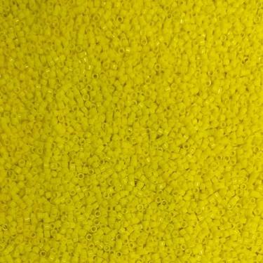 Imagem de Miyuki Delica 11/0 contas de semente - contas de vidro a granel 5 gramas e tamanho 1,6 mm 1000 peças contas de semente de vidro amarelo opaco (DB721)