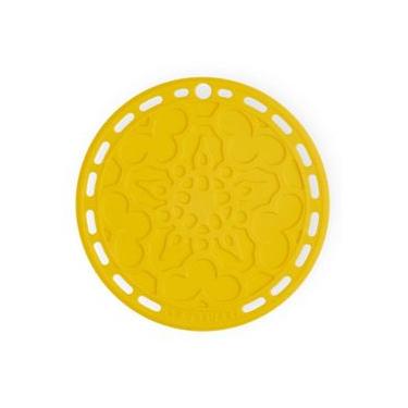 Imagem de SUPORTE LE CREUSET SILICONE FRENCH PARA PANELAS 20CM AMARELO NÉCTAR 42401206720000