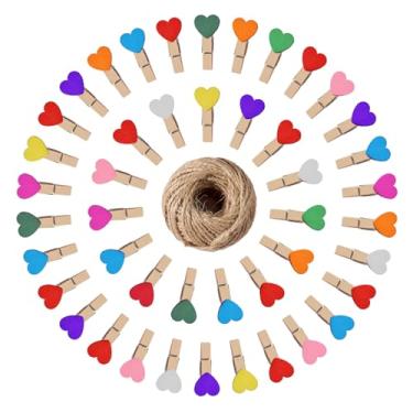 Imagem de VijarCrea 100 pregadores de roupa para fotos, prendedores de roupa coloridos de coração de madeira para o dia dos namorados de 3,5 cm com cordão, broche de roupas pequenas, clipes de fotos de coração