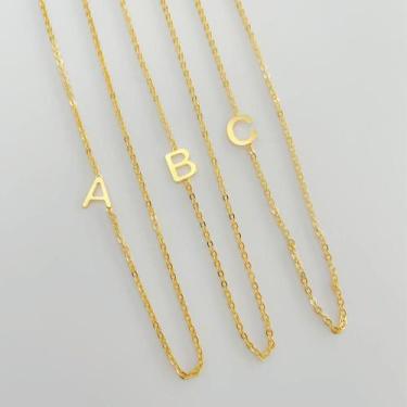 Imagem de Colar Letra Inicial Lateral Banhado a Ouro 18k - Gioh Joias