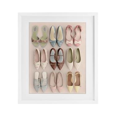 Imagem de Stupell Industries Beatrice's Closet Shoes Impressão emoldurada branca sob vidro, design por Annabelle Hall, 40 x 33
