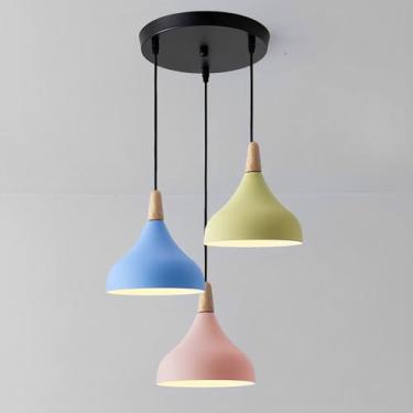 Imagem de Lustre moderno e colorido com 3 lâmpadas E26, luminária pendente moderna de metal para sala de jantar, quarto, ilha de cozinha, iluminação pendente tripla com altura ajustável.