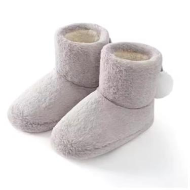 Imagem de Pantufa Bota Feminina Adulto Polar Super Quentinha com Pom Pom Toda forrada Solado Antiderrapante Cor cinza
