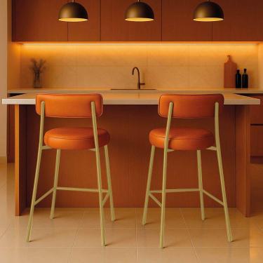 Imagem de Banqueta Cozinha Média Com Encosto Industrial Dourado Kit 2 Londres Pu D03 - D'rossi Cor Whisky