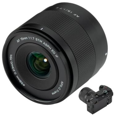 Imagem de A lente VILTROX AF 15 mm F1.7 Air E é uma lente de foco automático grande angular para câmeras Sony E-mount APS-C. Possui um ângulo de visão de 84,9°, um ângulo de feixe amplo e uma grande abertura. O