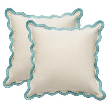 Imagem de MONDAY MOOSE Capas de almofada decorativas, conjunto de 2 designs de borda ondulada de veludo macio, misture e combine para decoração de casa, almofadas não incluídas (branco/azul claro, 45,7 x 45,7