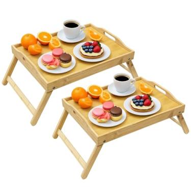Imagem de WAAYAA Pacote com 2 bandejas de cama de bambu com alças e pernas dobráveis, bandeja de servir café da manhã, mesa de laptop para cama ou sofá, ideal para trabalhar, estudar, lanchar - natural