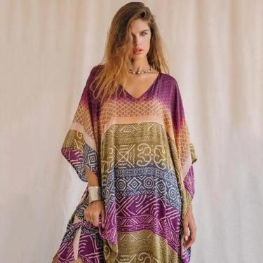 Imagem de plus Size Boho Tie Dye Padrão De Coração Manga Morcego Decote Em V Max