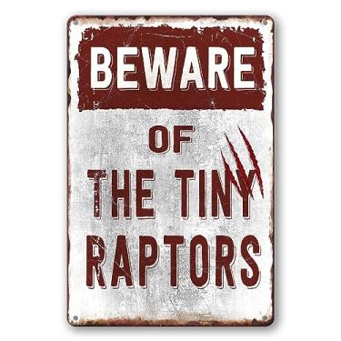 Imagem de LZHQMI Placas de Galinha, Placa Engraçada de Galinheiro Cuidado com Os Pequenos Raptors Placa de Lata de Metal Acessórios para Galinheiro Placa de Fazenda de Galinhas Ao Ar Livre Decoração de Quintal