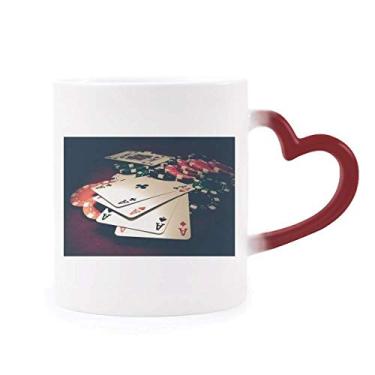 Imagem de Caneca sensível ao calor com fichas de pôquer para jogos com foto sensível ao calor Copo de grés que muda de cor vermelha