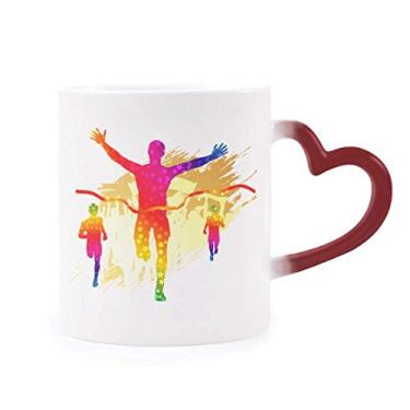 Imagem de Caneca sensível ao calor com estampa Goal Cheer do jogador de futebol Caneca vermelha que muda de cor