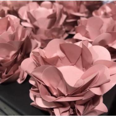 Imagem de Forminhas para Doces Finos - Kit 40/120 Formas Flor Decorativas | Ideal para Casamentos, Festas e Cupcakes (Style - Rosa Chá,40)