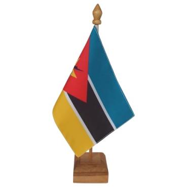 Imagem de Bandeira de Mesa Elegance Moçambique, 19x30 cm, Dupla Face, Base em Madeira Natural, Tecido Oxford, para Escritório, Eventos, Decoração