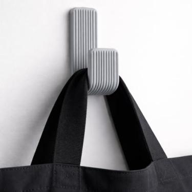 Imagem de Kit 2 Ganchos Adesivos Multiuso para Toalhas Panos – Suporte de Parede sem Furo com Fita Dupla Face (Cinza)