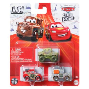 Imagem de Disney Cars On The Road Mini Racers Movie Set 3-Pack with Ivy, Cryptid Lightning McQueen and Margaret Motorray
