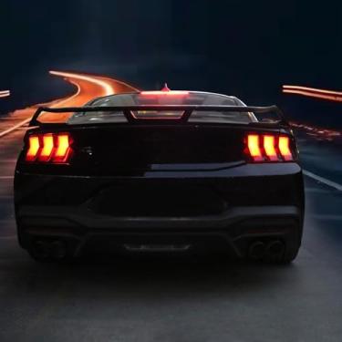 Imagem de Capa de lâmpada traseira guarnição moldura moldura moldura acessórios de decoração compatíveis com Ford Mustang 2024 2025 (2024+ Smoke Black)