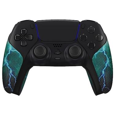 Imagem de eXtremeRate PlayVital – Punho antiderrapante absorvente de suor para controle ps5, almofadas de borracha macia texturizadas profissionais para controle ps5 – Green Storm Thunder