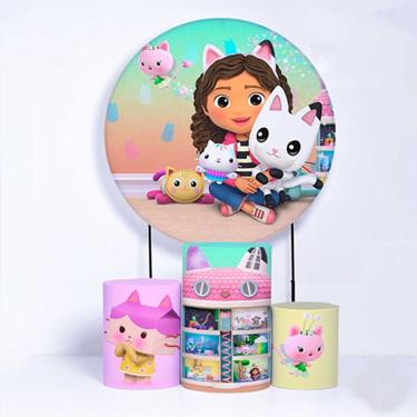 Imagem de Kit Painel de Festa Redondo e Trio de Cilindros Casa Magica da Gabby - Fera Print