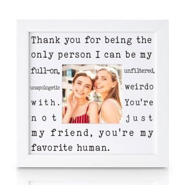 Imagem de THYGIFTREE Porta-retrato engraçado de melhor amiga para mulheres, lembrança de amizade sentimental, presente de aniversário e Natal para sua alma, irmã, humana favorita
