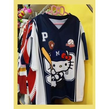Imagem de Camiseta Unissex Hello Kitty Com Decote Em V E Manga Curta, Leve E Res