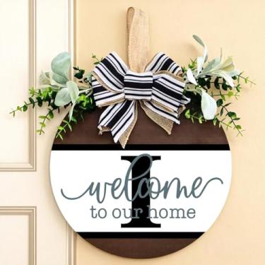 Imagem de Guirlanda personalizada para porta da frente com inicial familiar (A-Z) - placa de boas-vindas de madeira de 30 cm, guirlanda de eucalipto e cabide rústico de serapilheira | Decoração de varanda de