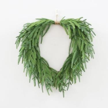 Imagem de Guirlanda artificial em forma de coração de pinheiro Norfolk, ramos de pinheiro falso verde realista, detalhe de barbante de juta natural, decoração para pendurar na parede (50 cm)