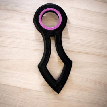 Imagem de Chaveiro Karambit Ninja Anti-estresse - Fidget Toy Giratório - FLEX3D,