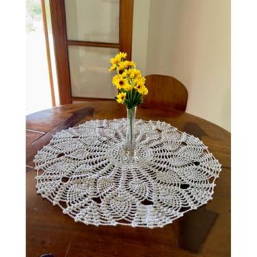 Imagem de Toalha De Mesa Abacaxi P 70cm Crochê Artesanal (Branco)