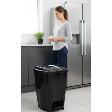 Imagem de 2x Lixeira 40L Pedal Preta: Higiene e Praticidade sem Contat - Congrat
