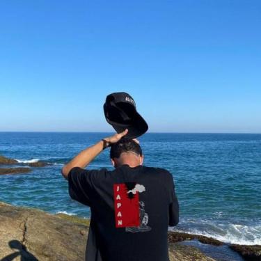 Imagem de Camiseta Preta Estampada nas Costas 100% Algodão - Orizzonte Style, Pr