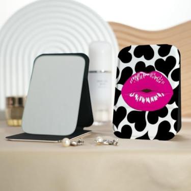 Imagem de Espelho de maquiagem portátil com estampa labial estilo milenar, mini espelho de maquiagem portátil dobrável, espelho de contorno quadrado portátil com flip vertical, adequado para todos em várias