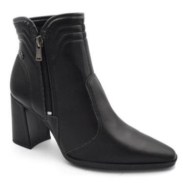 Imagem de Bota de Cano Curto e Salto Bloco Feminina Dakota, Preto, 36