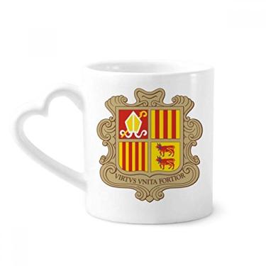 Imagem de Andorra La Vella Andorra Caneca com emblema nacional de café cerâmica copo de coração de vidro