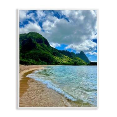 Imagem de Stupell Industries Design de arte giclée emoldurado branco Tunnels Beach Landscape por Nicole Dell, 76 x 61 cm