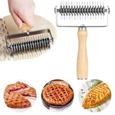 Imagem de Cortador de rolo de treliça para massa de pizza, torta, pastelaria e biscoito com cabo de madeira, ferramenta de corte de aço inoxidável