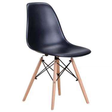 Imagem de Cadeira Eiffel Preta de Design Clássico - Confortável, Estilosa e Durável para Ambientes Interiores