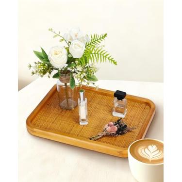 Imagem de Bandeja de servir de madeira, bandeja de vime retangular para mesa de café, sala de estar, bandejas decorativas de tecido para servir cestas de vime para organizar e decorar a casa, com 6 tapetes de