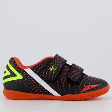 Imagem de Chuteira Umbro Flip Futsal Kids Preta e Laranja, 25